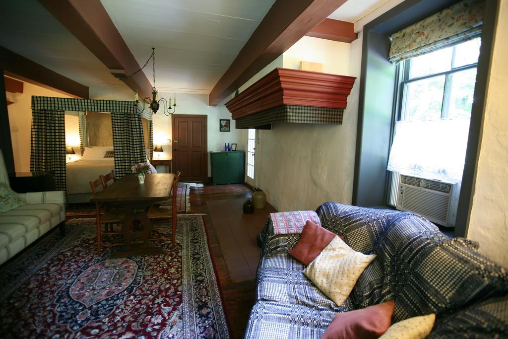 The Stone House Bed And Breakfast Hurley Номер фото
