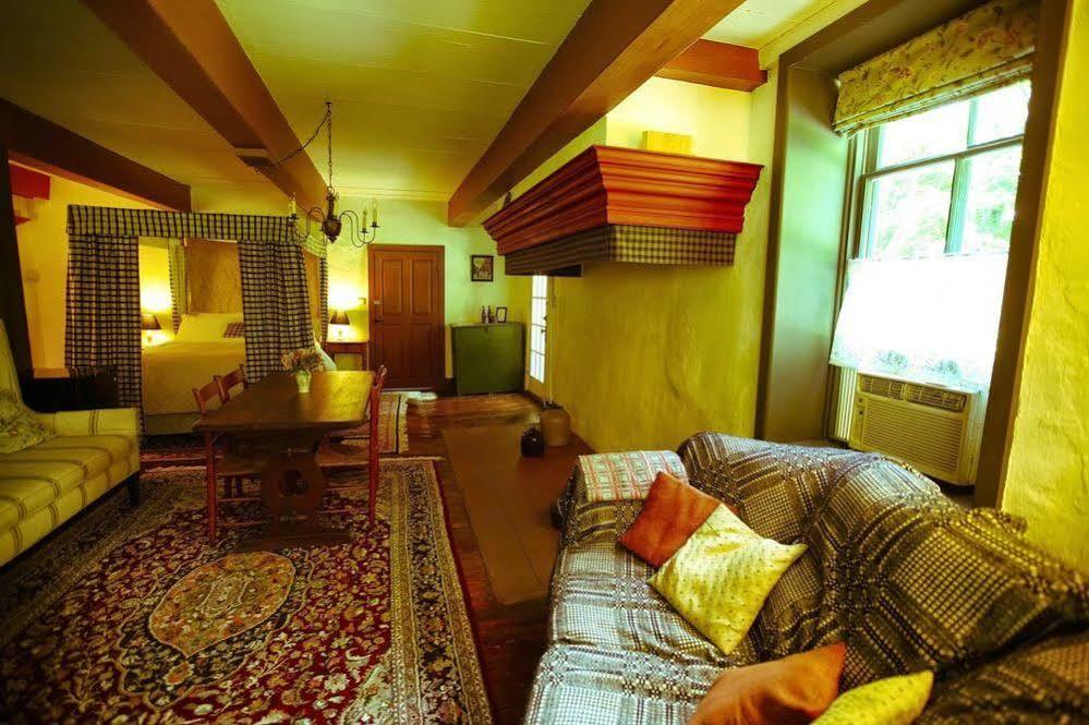 The Stone House Bed And Breakfast Hurley Экстерьер фото